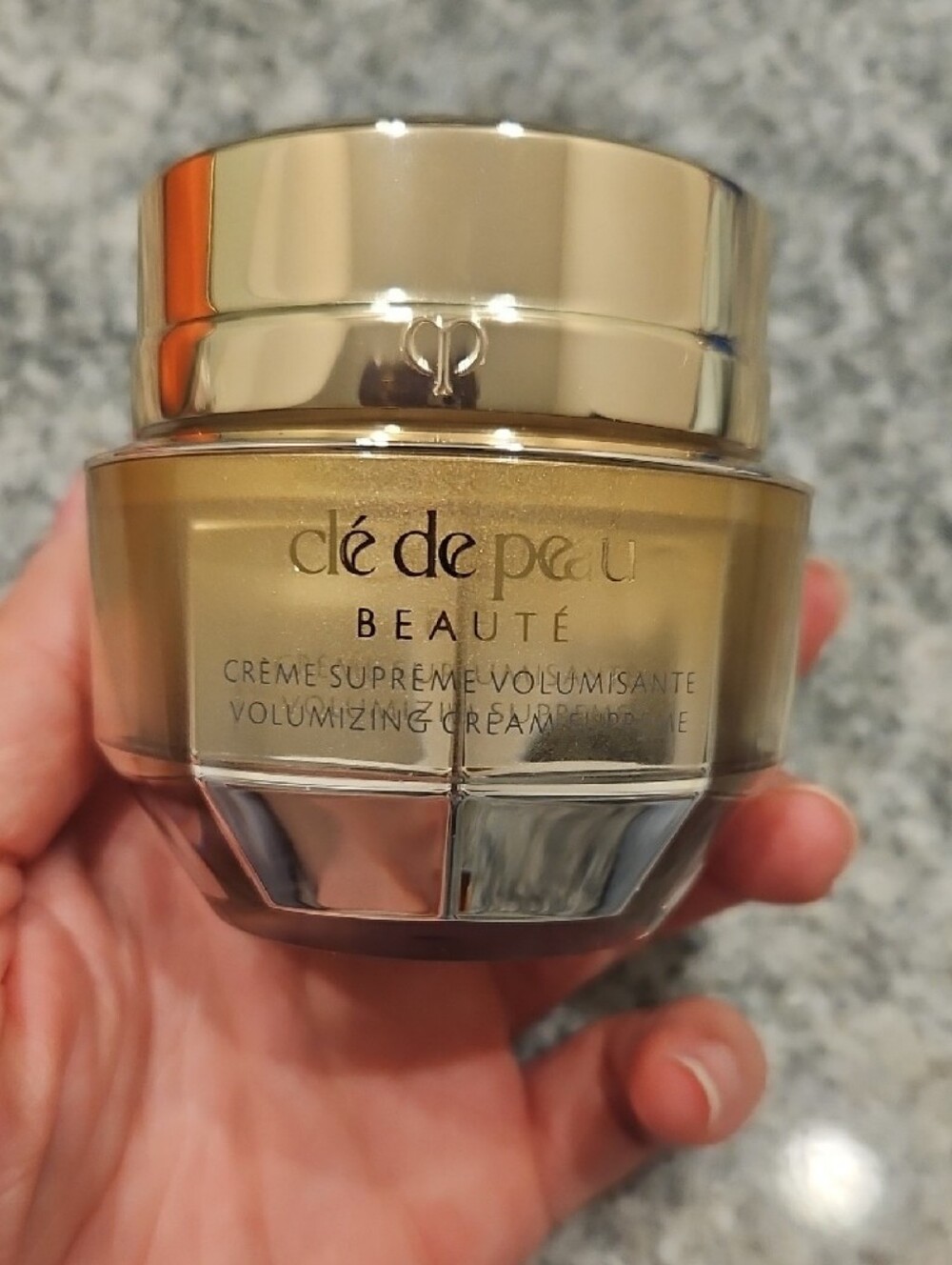 cle de peau Volumizing Cream Supreme - Gold